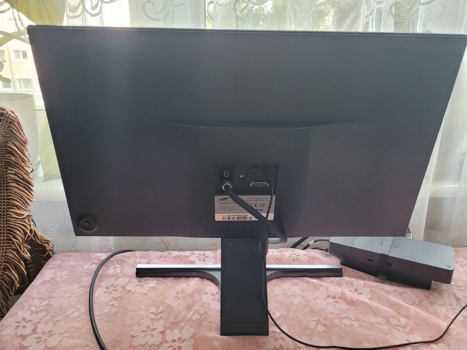 Monitor Samsung 24 całe S24D590L uszkodzony