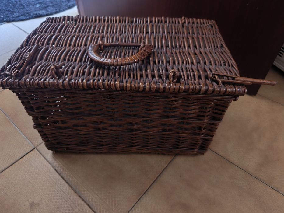 Cestas de piquenique antigas