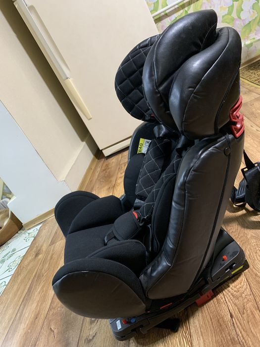 Продам автокрісло