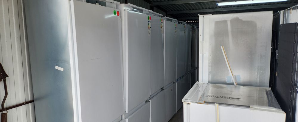 JANKI, ul. WSPÓLNA 6 Lodówka 70cm do zabudowy  HIT CENOWY