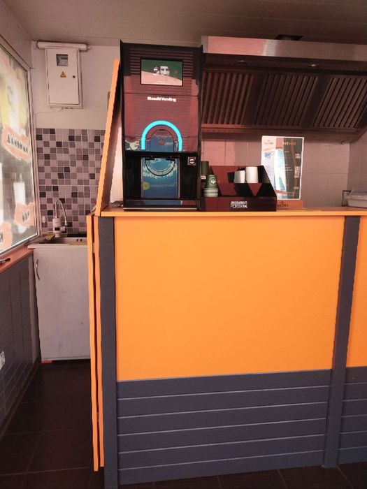 Продам! Здам в оренду! Магазин, кіоск, маф! Червона лінія Кінний ринок