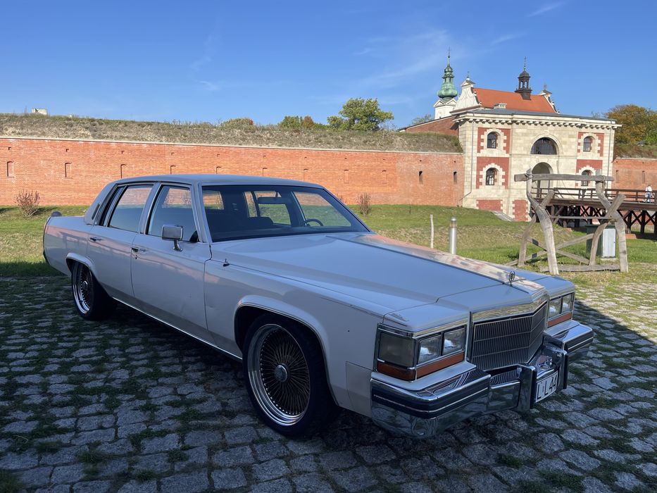 Cadillac Sedan DEVILLE 1982 V8 7.0
