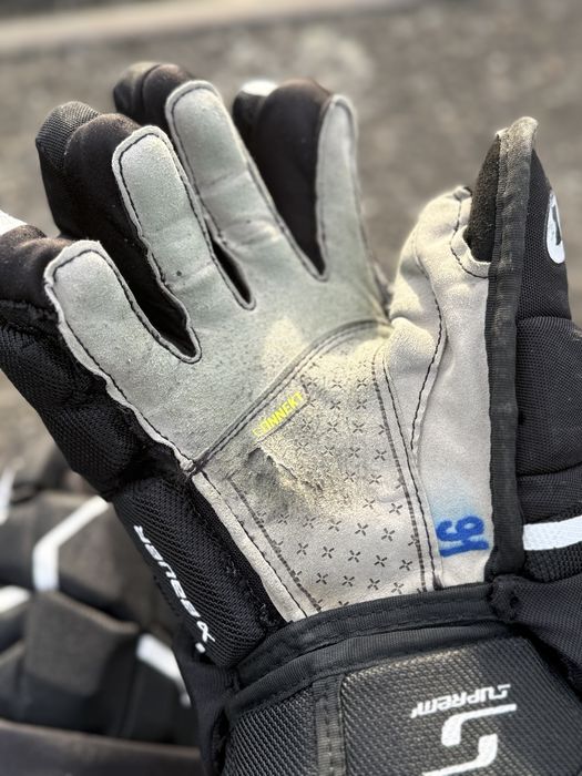 Професійні хокейні рукавиці краги Bauer Supreme MACH Sr. 13