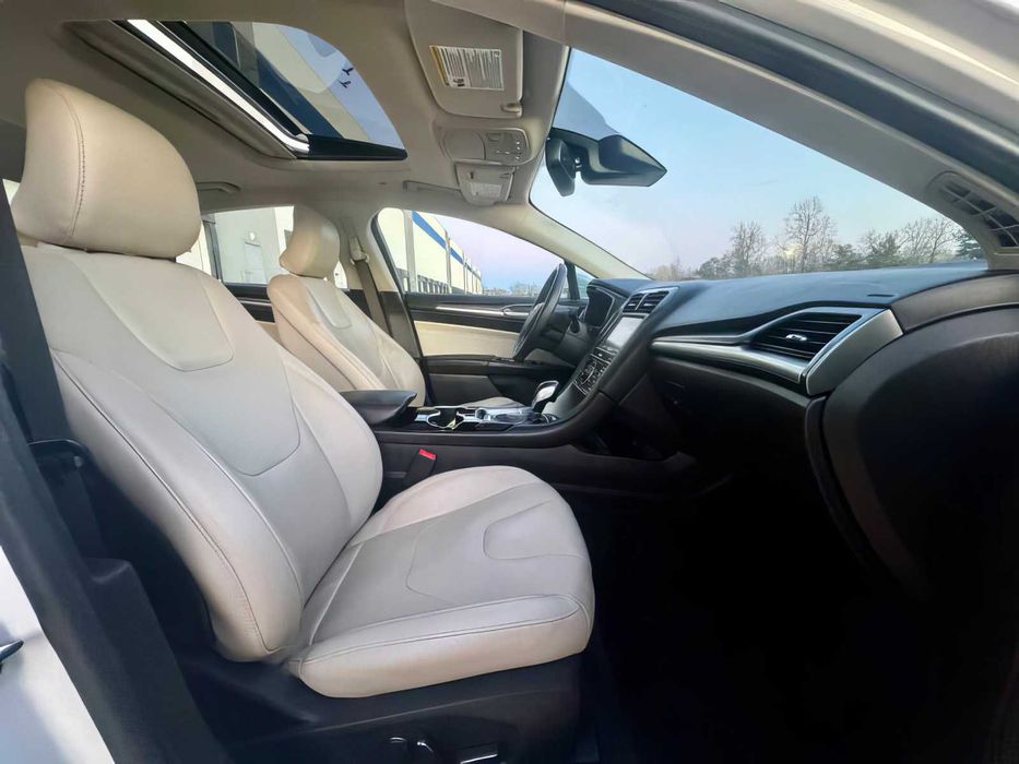 Ford Fusion Titanium      2015