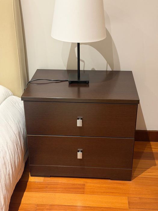 Quarto de casal sem roupeiro