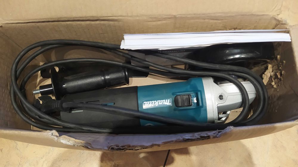 Szlifierka kątowa sieciowa Makita 1100W 9565HR