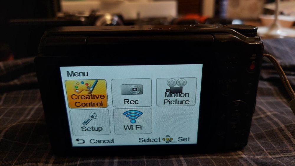 Panasonic lumix TZ55 zoom x20