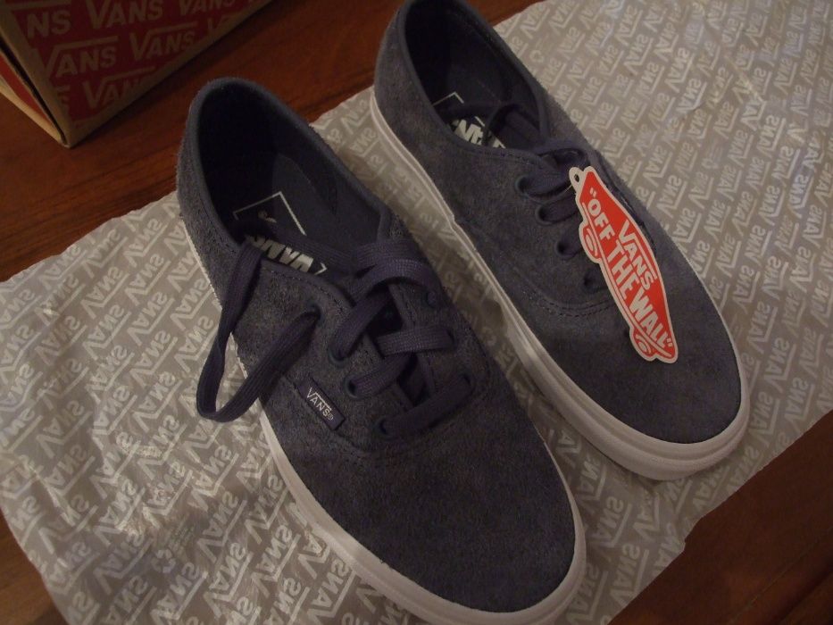 VANS r. 36,5  zamszowe, nowe