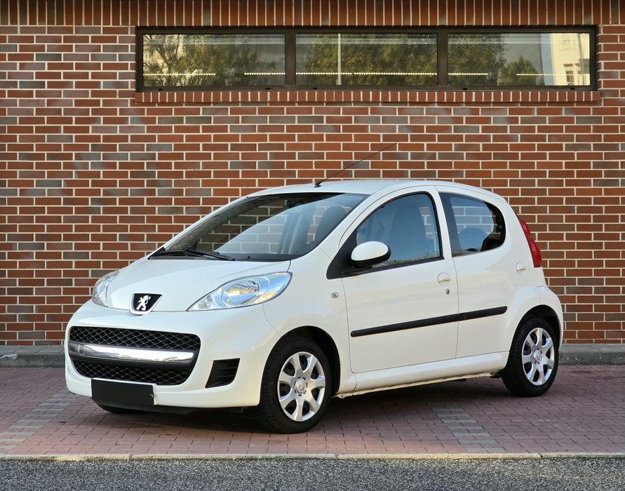 Peugeot 107 1.0 Urban  |  AR CONDICIONADO