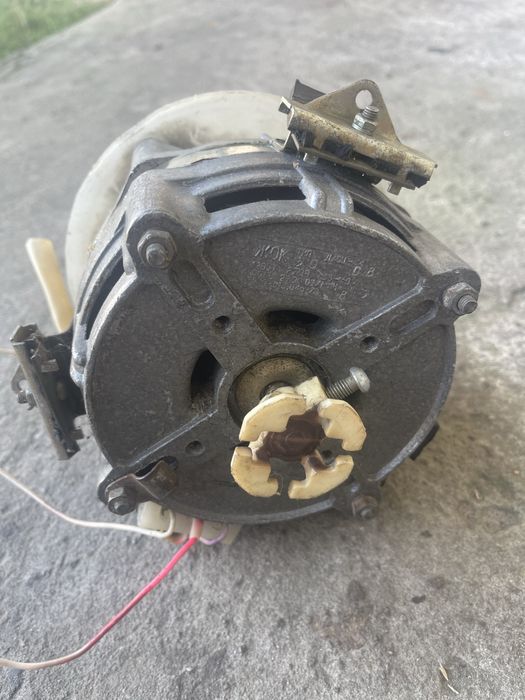 Електродвигун электродвигатель пральної стиральной машини ЖОК тип 20