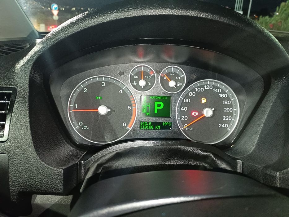 Ford C-Max Automático | 111.000 KM | Diesel | 2006 | Pneus Novos