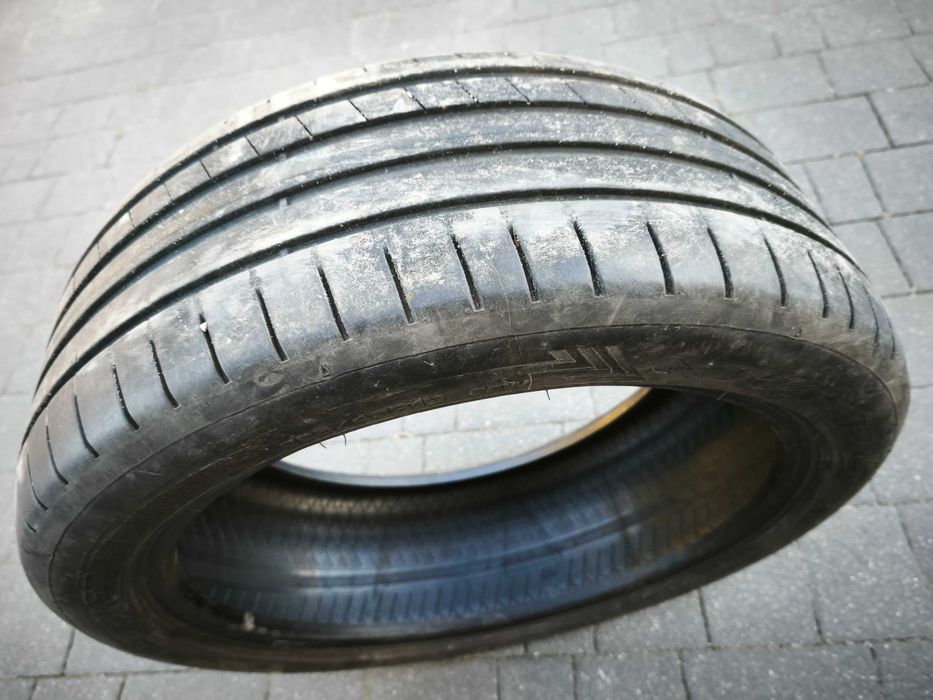 Sprzedam komplet opon letnich Dunlop SportMaxx RT2 225/45/R19
