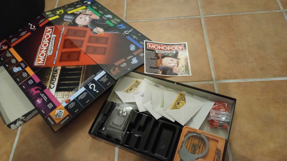 Jogo Monopoly - Edição Batoteiros