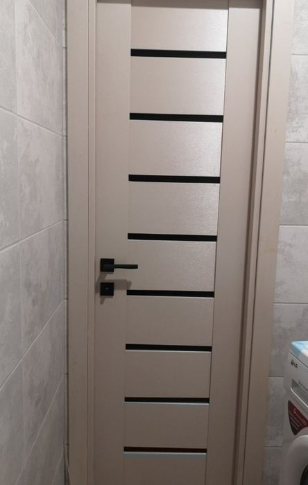 Гайсин.Міжкімнатні двері,монтаж(установка) по Гайс.району.