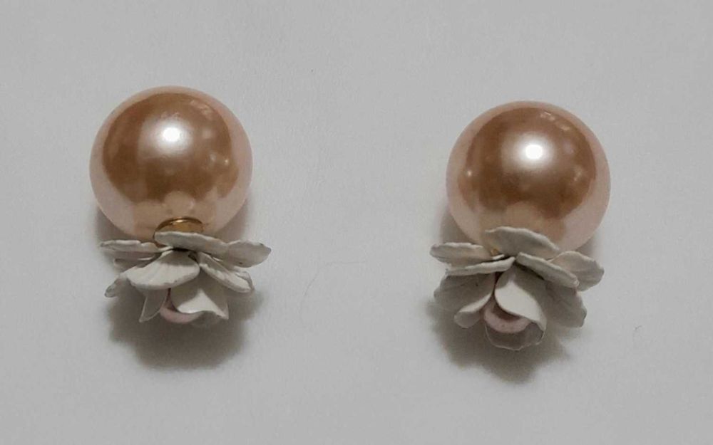 Brincos - Mulher bijutaria