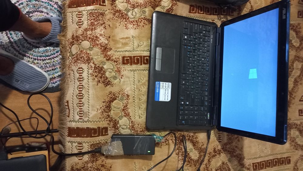 Ноутбук Asus, вживаний