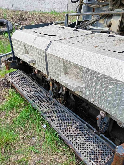 Асфальтоукладач BOMAG 691 C