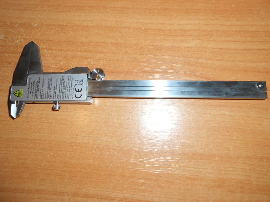 Электронный штангенциркуль 150 мм, нержавеющая сталь, ЖК-экран