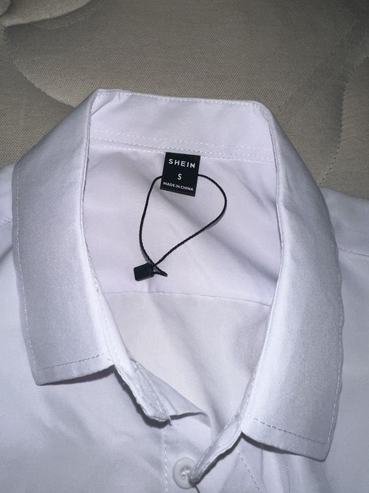 Camisas novas sem uso preco pelas duas