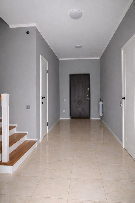 Будинок біля Львова 181 м² з ремонтом — без комісії