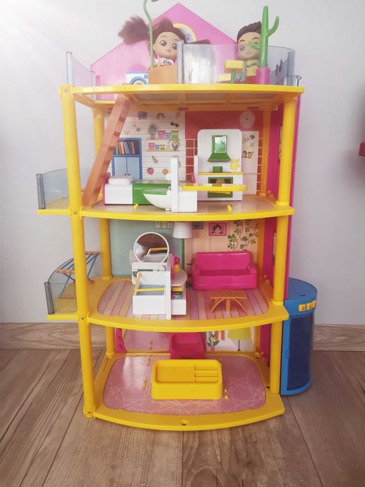 Piętrowy domek dla lalek Giochi Preziosi