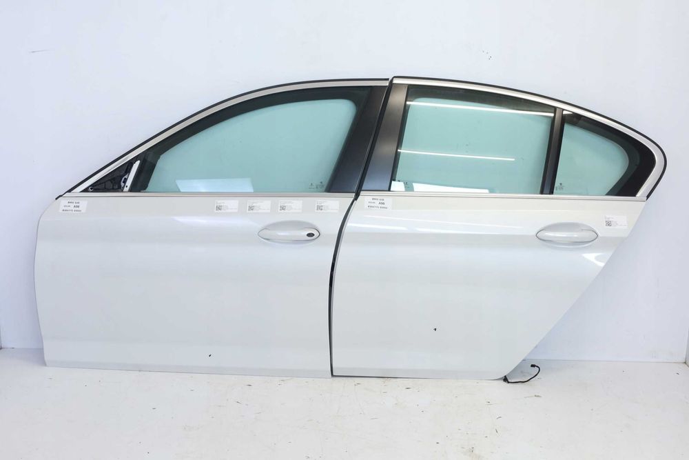 bmw g30 бмв г30 двері передні двері задні ліві праві