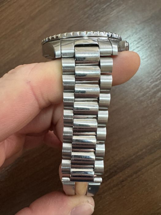 Наручний годинник Edox SkyDiver 70s Chronograph