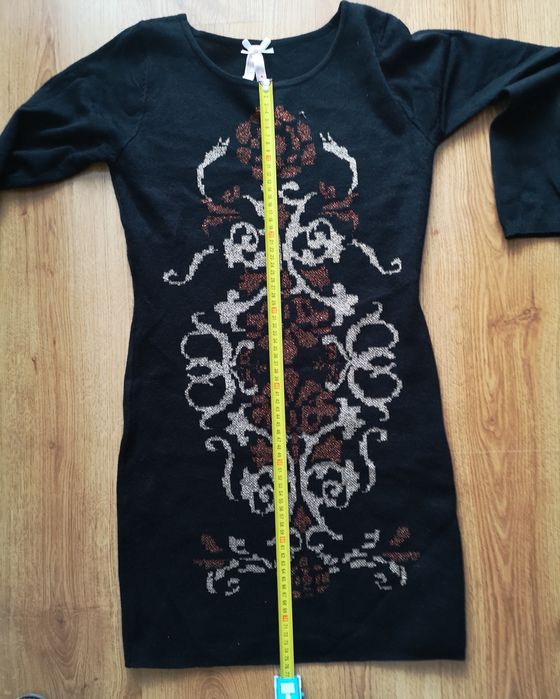 Długi sweter lub krótka sukienka