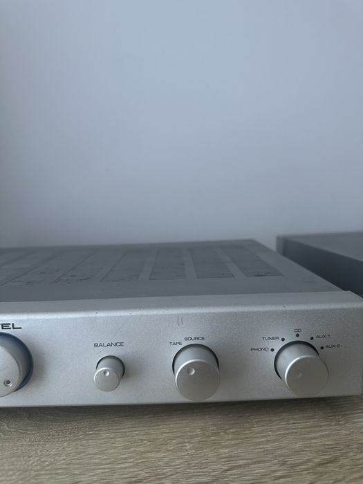 Wzmacniacz Rotel RA 06