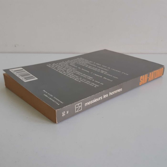 Livro de Bolso em Francês Messieurs Les Hommes de San-Antonio