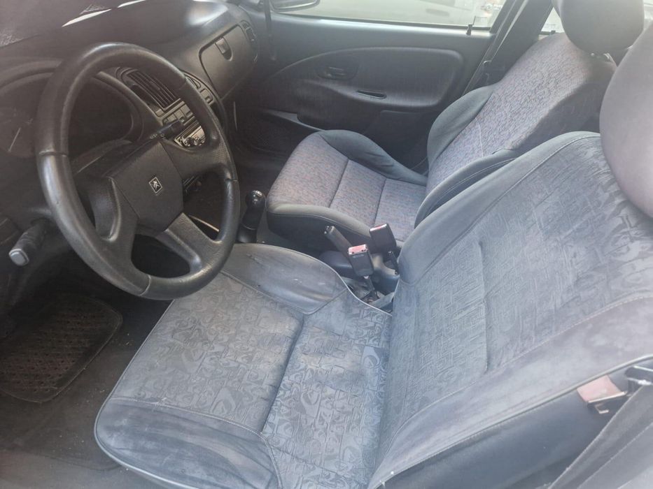 Citroen saxo em bom estado