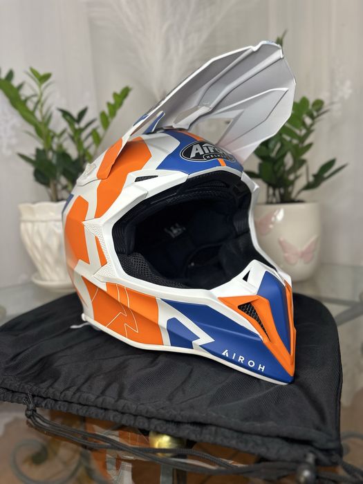 Шолом AIROH TWIST   Оригінал!Топовий стан!!!