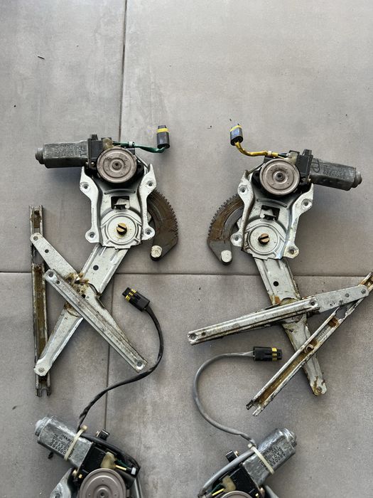 Elevadores vidros Jeep Cherokee ZG