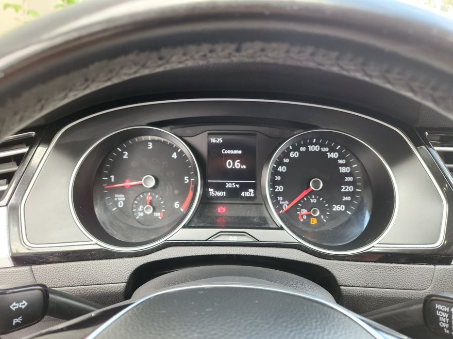 VW Passat Variant 2.0 TDI Nacional  157 MIL KMS