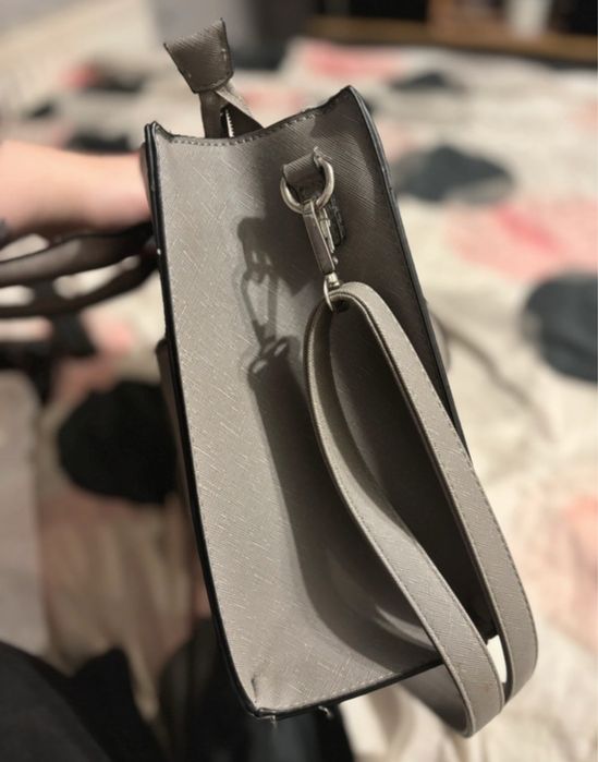 Elegancka szara torebka damska Sinsay