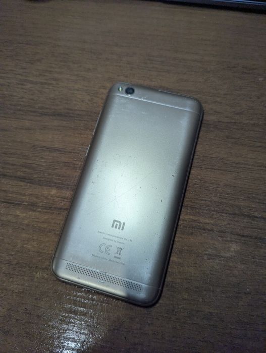 телефон Xiaomi Redmi 5a