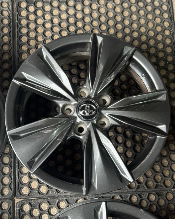 Ном 170 99 диски  оригінал Toyota camry 70 rav4 avalon Lexus is es gs 5 114,3 r17