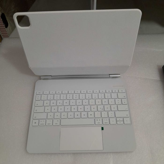 чохли-клавіатури для планшетів (Tablet Keyboard Cases)