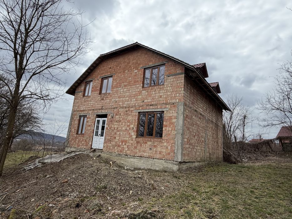Новий будинок по  вул. Лукяновича