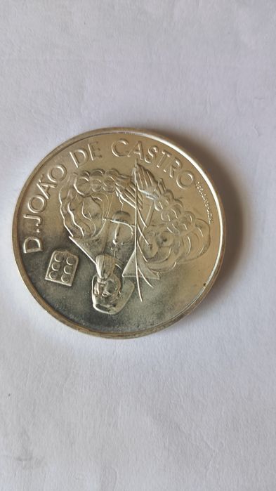 Vendo moeda D. João de Castro