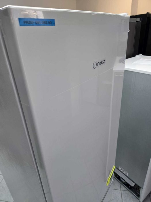 OUTLET nowa Indesit lodówka INKS 8261 W4E gwar 2 lata W3