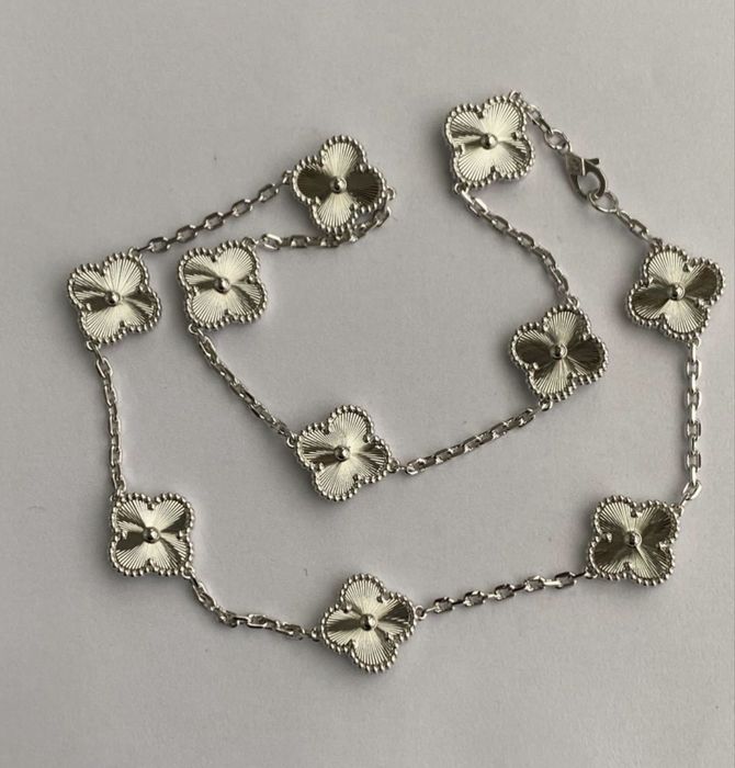 Прикраси van cleef