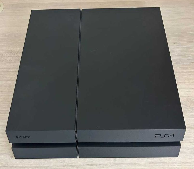 Sony PlayStation 4 FAT 500GB без геймпаду з гарантією