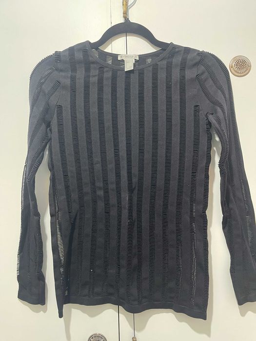 Camiseta calada negra Forever 21 / Cut-out Top / Top ajouré noir
