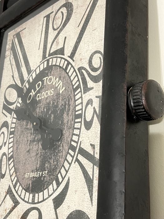 Relógio em ferro (estilo Industrial) - Gato Preto