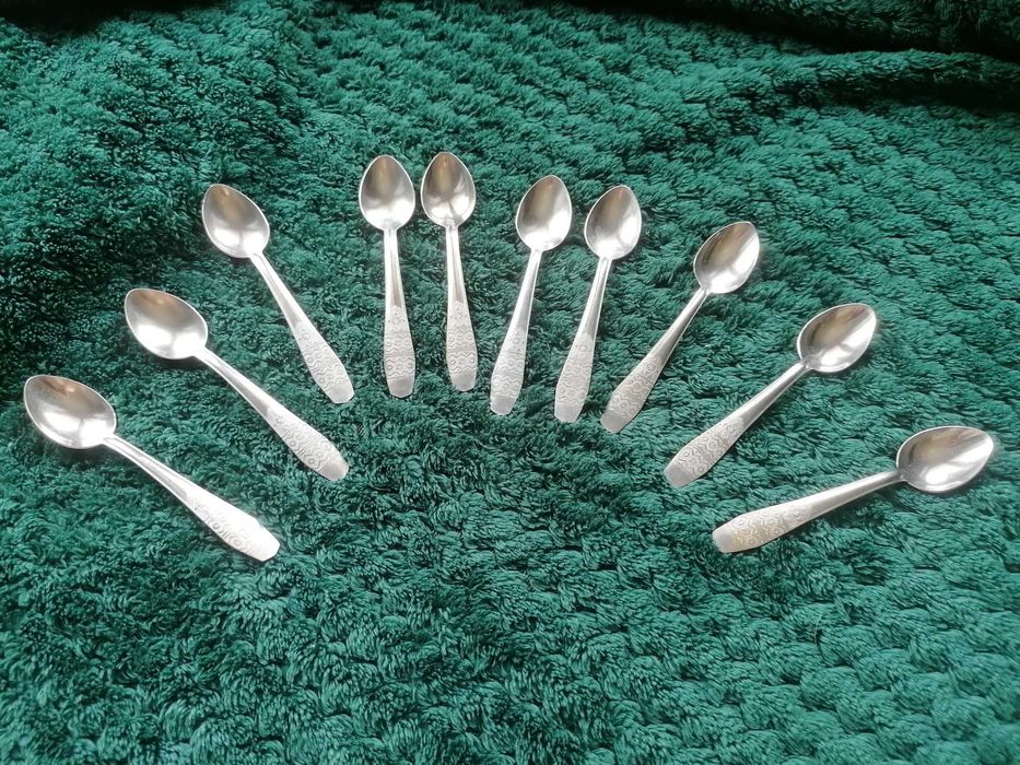 Zestaw starych, radzieckich sztućców - małych łyżeczek