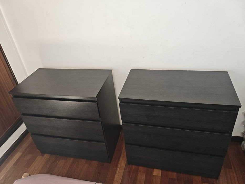 Móveis de Quarto / Cómodas Pretas – Bom Estado