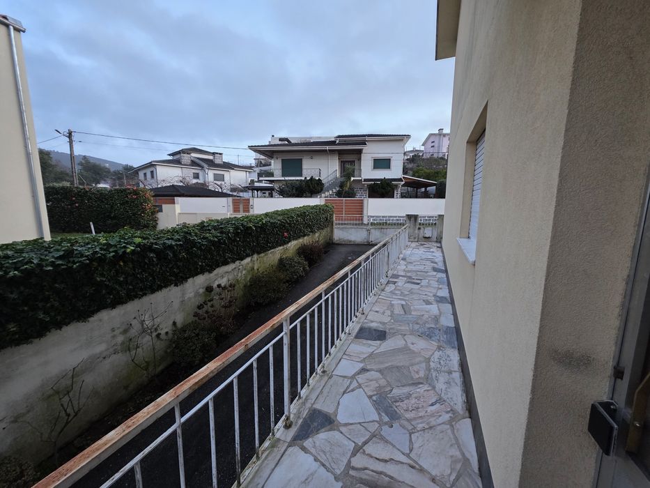 Andar moradia T3 em Fraiao, Braga