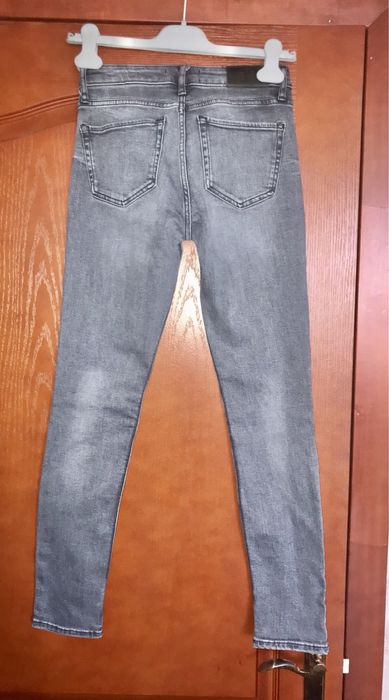 Продам жiночi джинси Mango