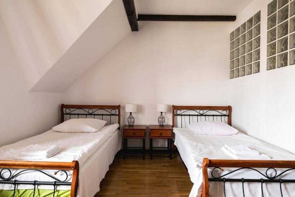 Хостел в Варшаве Район Бялоленка Hostel Говорим на RU UA PL